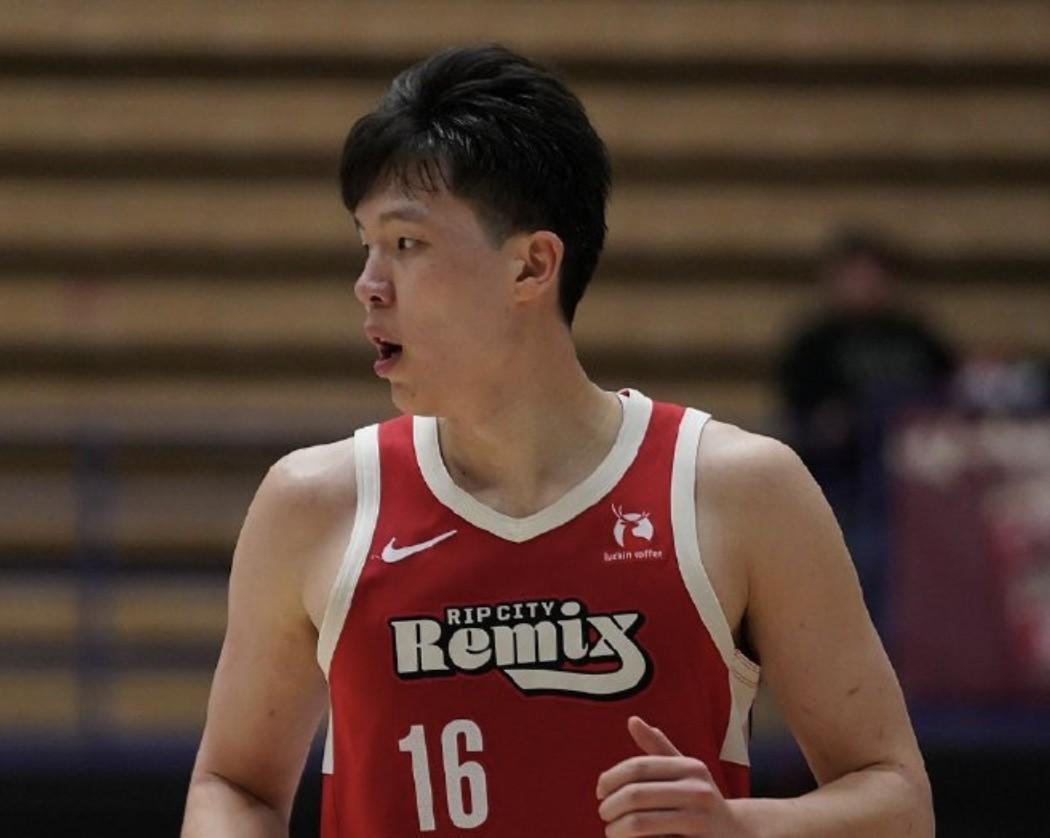 LeyuSports-正负值全场最低，杨瀚森13中4得13分7篮板&amp;amp;出现5失误5犯规