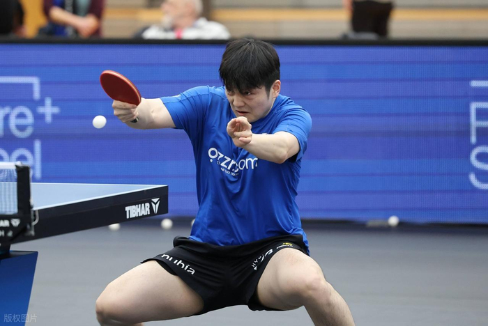 《全民学乒乓横拍篇》第13.1集：反手加转弧圈球的技术特点|樊振东|拉加|拉球|下旋球|爱好者_新浪体育_新浪新闻
